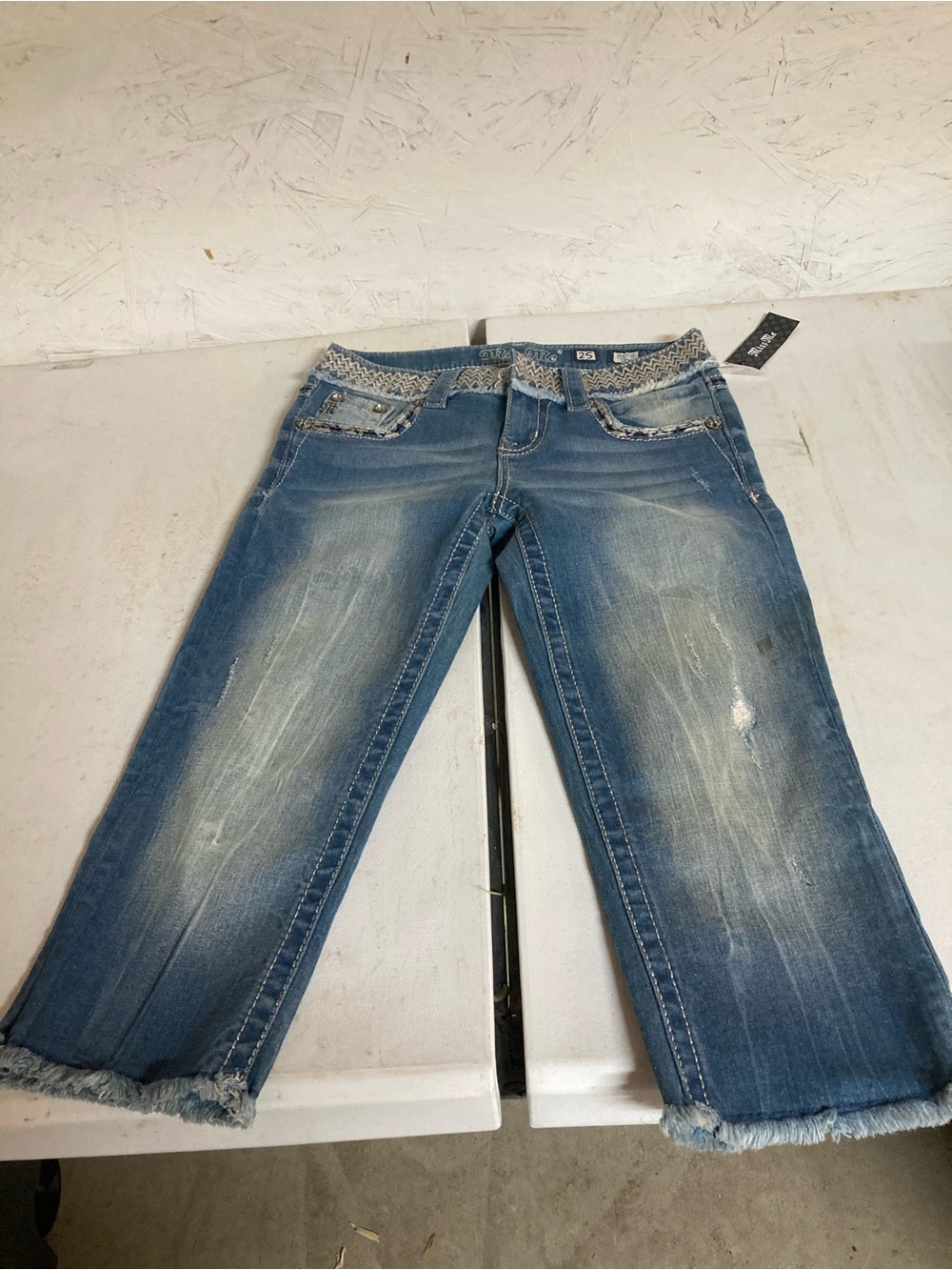 Miss Me Distressed Blue Cropped Jeans with Frayed Hem